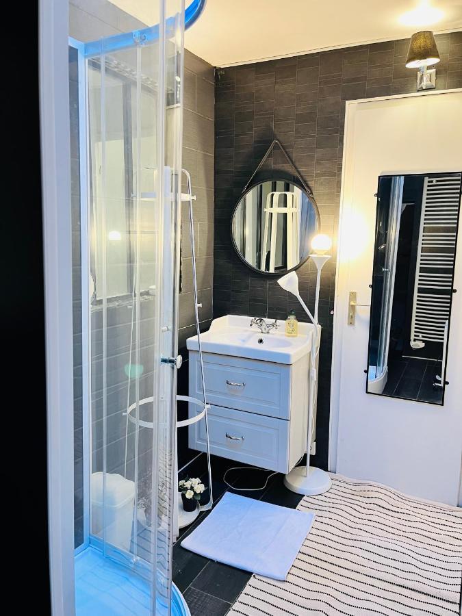 Private Rooms In A Tiny Home 4 Min Drive To Airport Cdg ,1 Private Bathroom Ideal For Families And Friends Roissy-en-France Zewnętrze zdjęcie